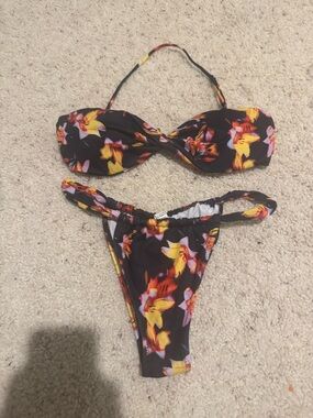 SHEIN Black Floral Twist Bandeau Bikini Set with Yellow & Pink Accents